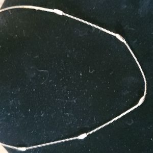 AVON VINTAGE GOLDEN NECKLACE